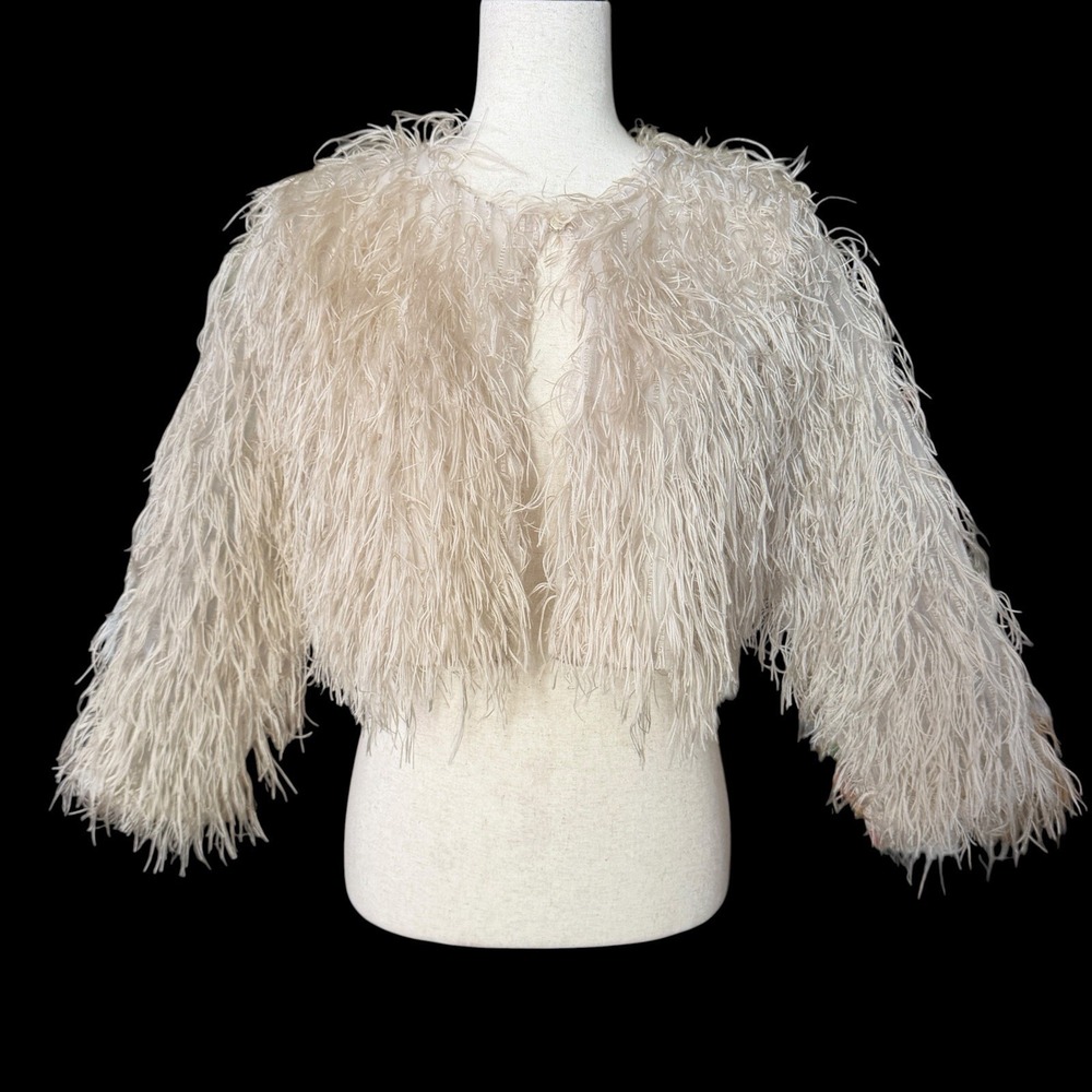 Ivory Eyelash Fringe Cropped Bolero Jacket Sz M• NWT Party Glam Mob Wife Angelic
